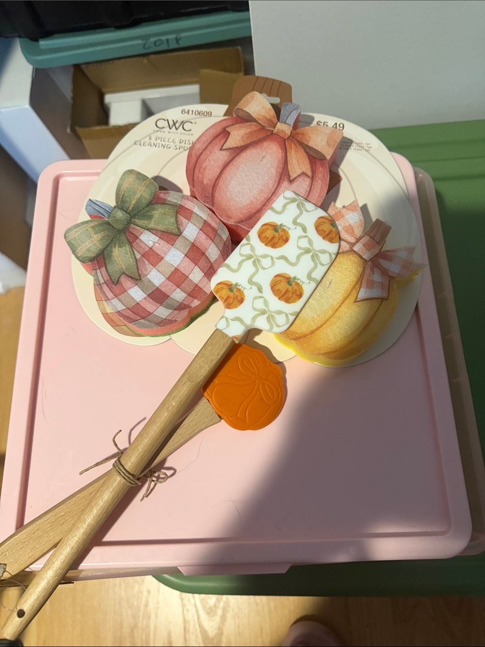 Pumpkin Spatula and Sponge Set - NWT